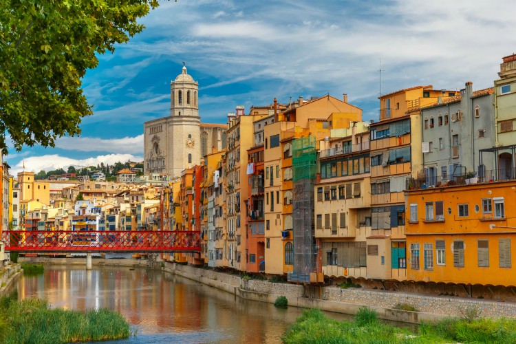 How to Experience Local Culture in Costa Brava’s Charming Villages?